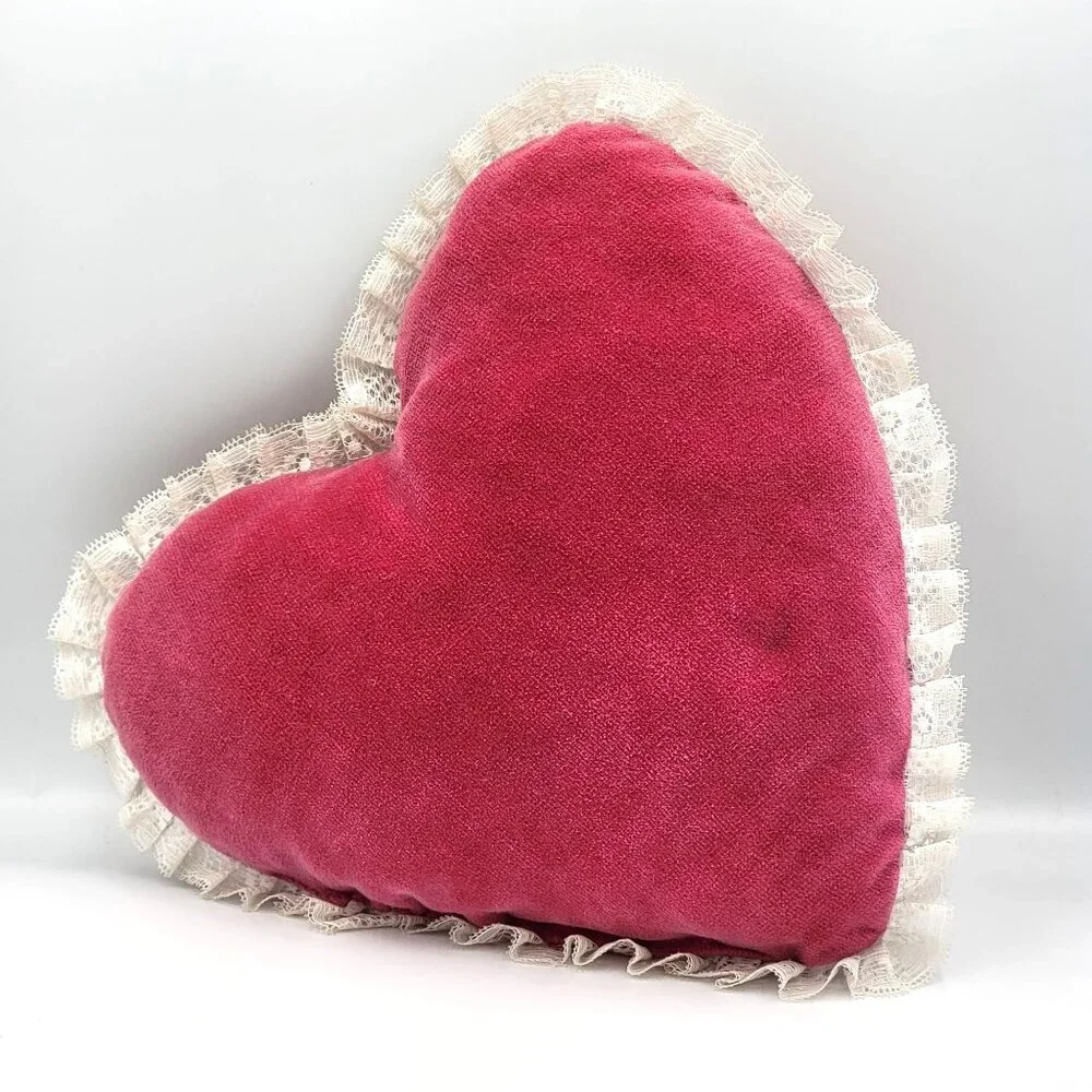 Vtg 80s Heart-Shaped dusty pink  Velvet Pillow With Cream/white Lace Trim